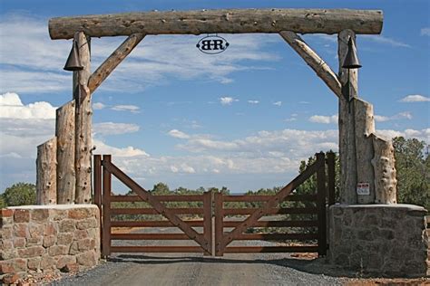 American Pole & Timber manufactures custom <strong>ranch</strong> gates and custom <strong>entrance</strong> gates. . What is a ranch entrance called